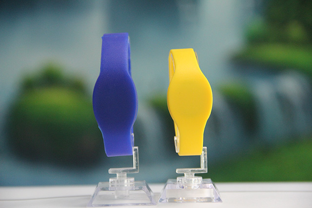 RAIN RFID連接設備識別，查找，驗證和使用端點