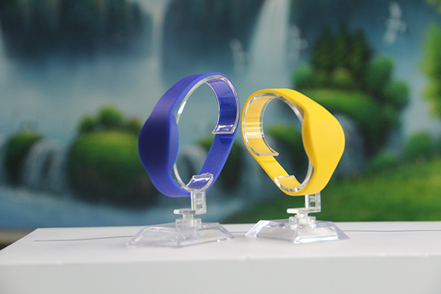 ID解決非接觸式硅膠腕帶的使用 ID解決非接觸式硅膠腕帶的使用