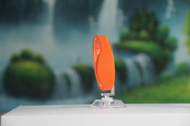 硅膠腕帶RFID電子標簽與條形碼的優(yōu)勢 硅膠腕帶RFID電子標簽與條形碼的優(yōu)勢